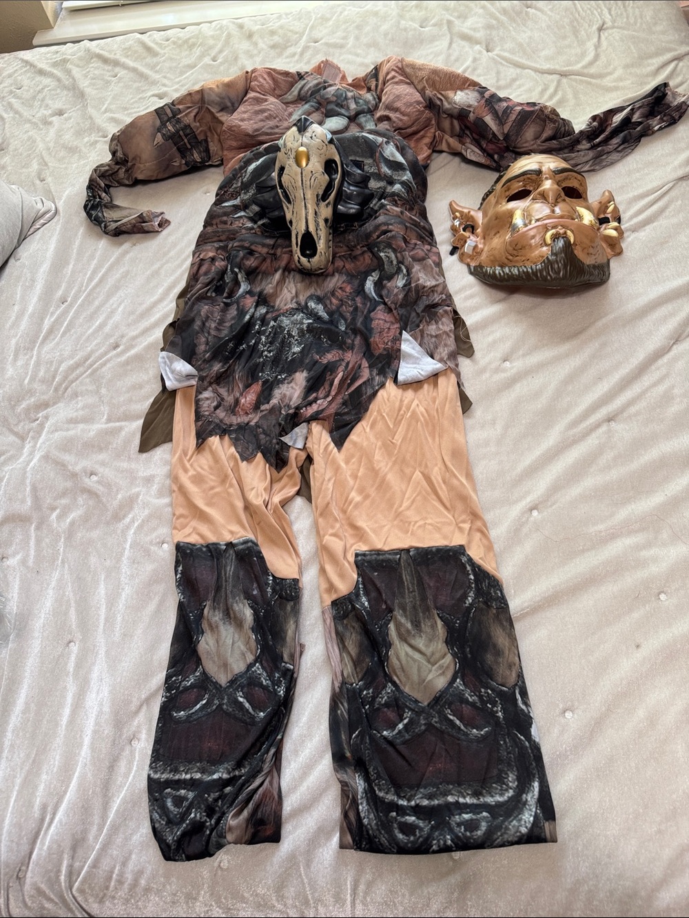 Durotan Warcraft Spooky Brown and Black Kids Costume with Mask Set size 14/16 XL